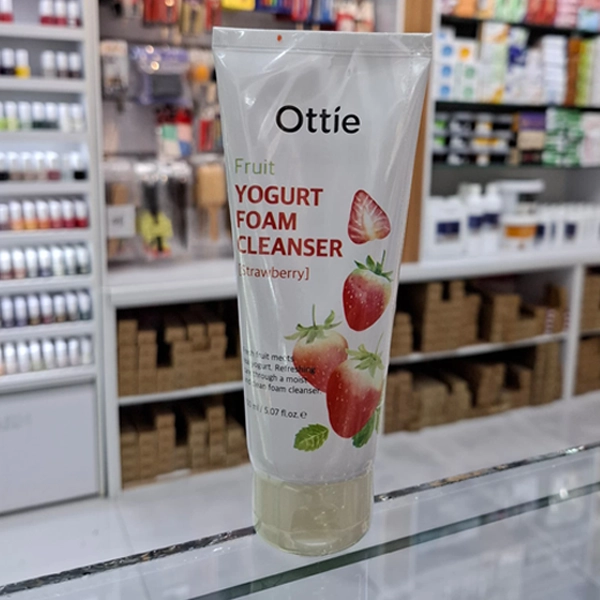 فوم شستشوی صورت توت فرنگی اوتی اصل کره ای ماست میوه ای پوست چرب تا خشک 150 میل | Ottie Fruit YOGART FOAM CLEANCER Strawberry